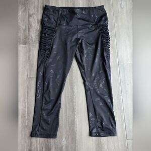 RBX Capri Active Black Leopard Print Legging Size Large